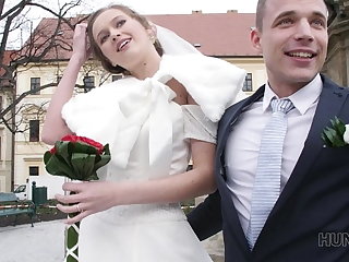 A Kutya Póz HUNT4K. Married couple decides to sell bride’s pussy for good